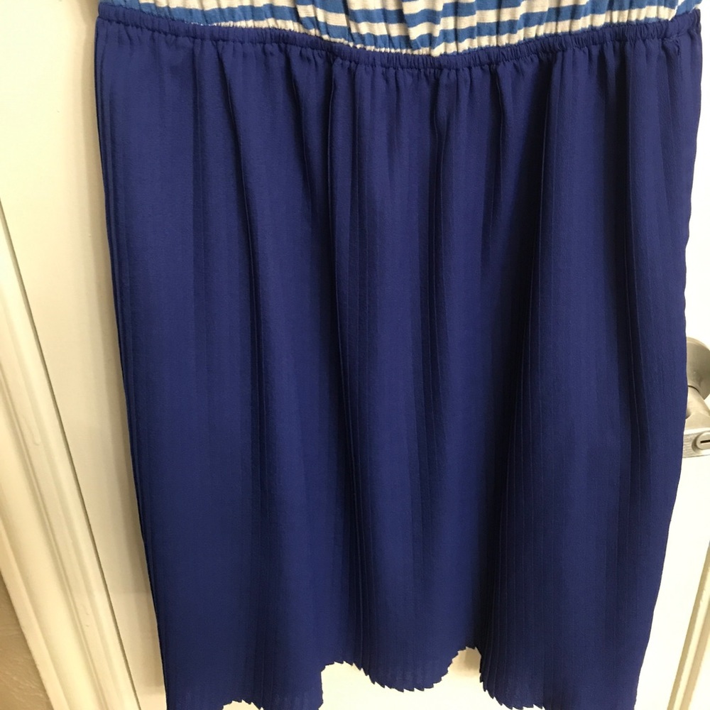 Nordstrom Soprano striped dress with pleated skirt - Picture 2 of 5