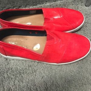 Red Toms