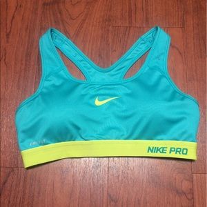 Nike Pro Sports Bra