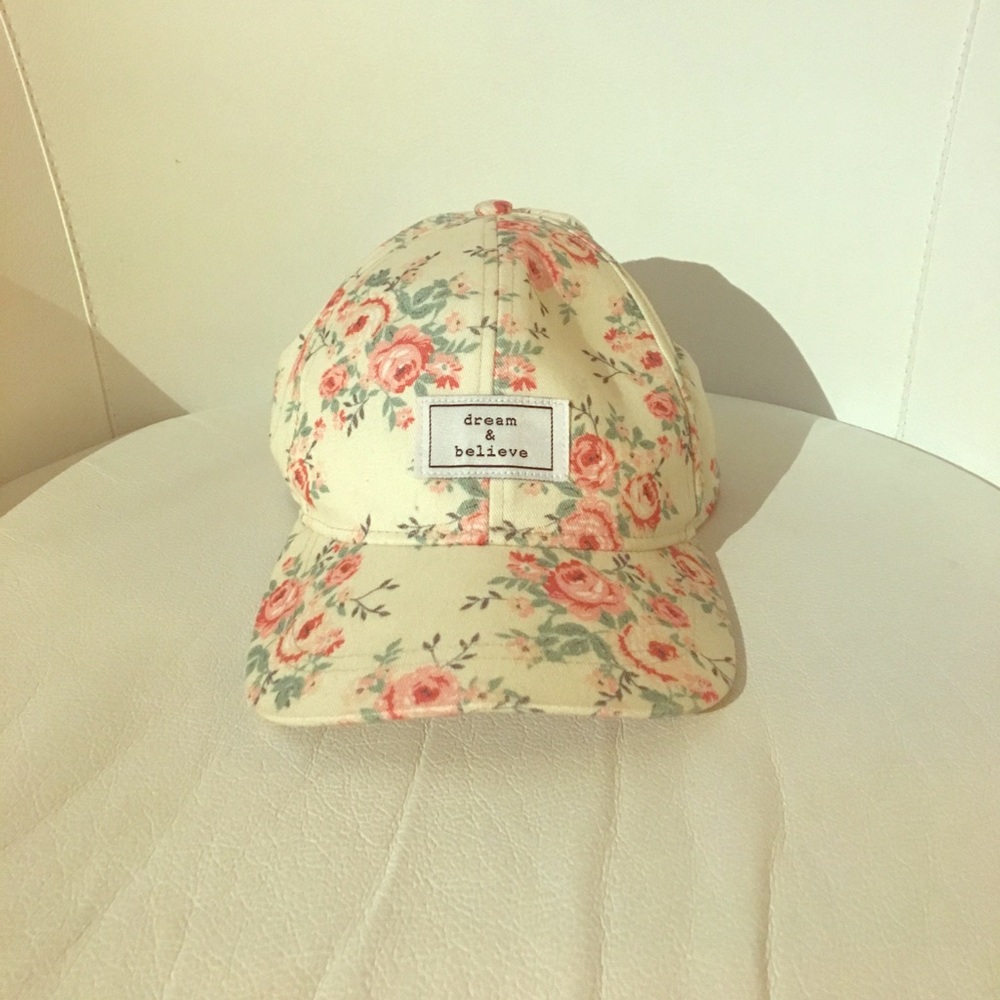 Floral "dream & believe" hat