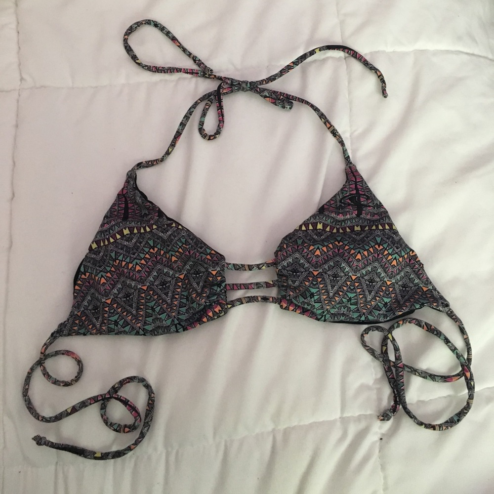 O'Neill triangle strappy bikini top