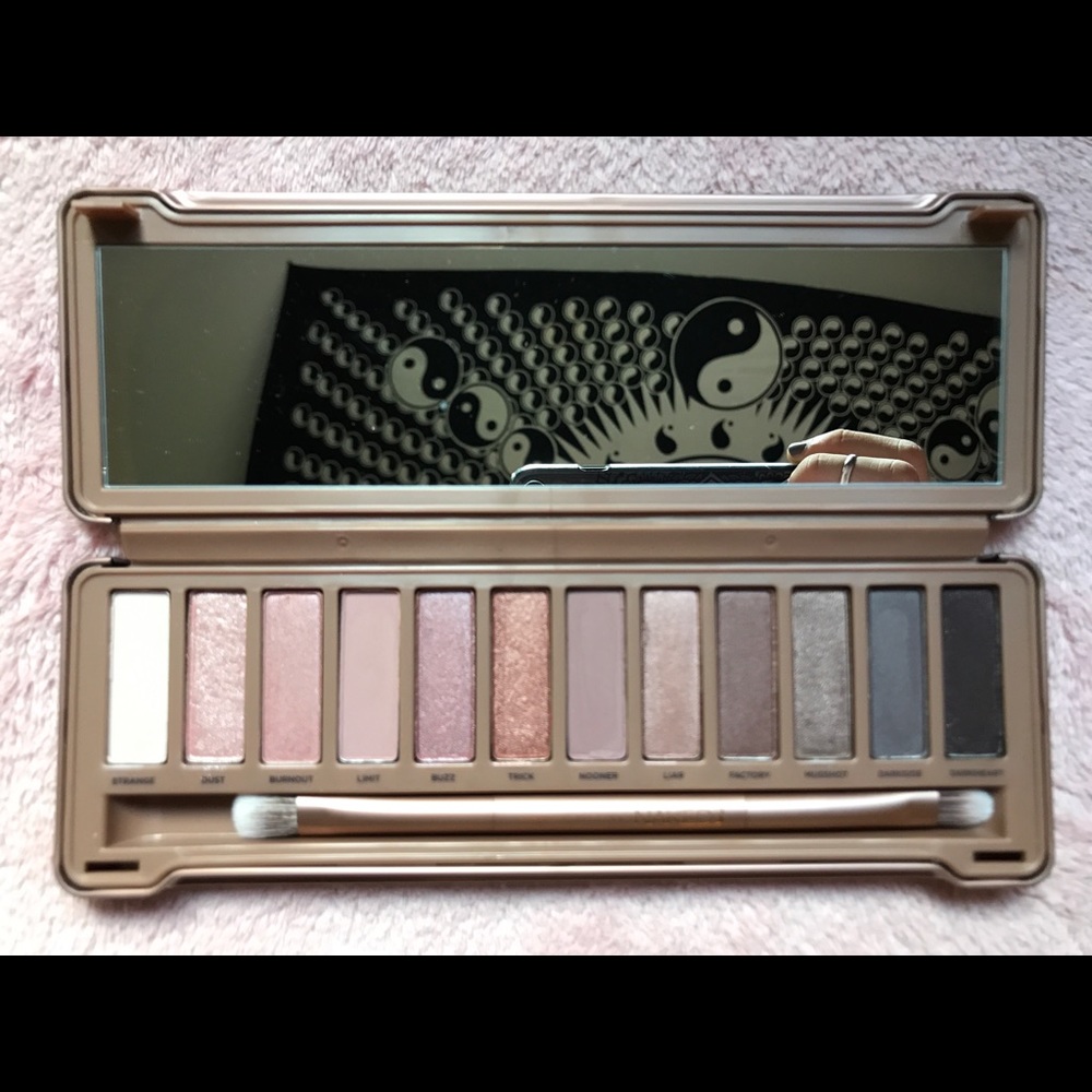 Naked 3 Palette