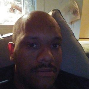 Meet your Posher, Avery