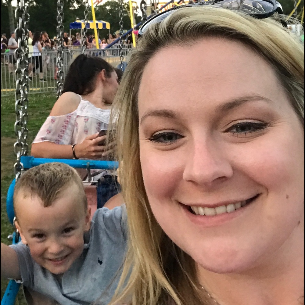 Meet your Posher, Ashley