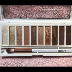 Flower Eyeshadow Palette