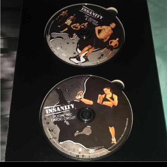 ❌❌Sold❌❌ 10 cd workout program - Picture 2 of 2