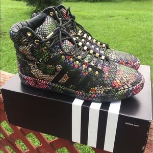 Adidas Top Ten Floral Size 12