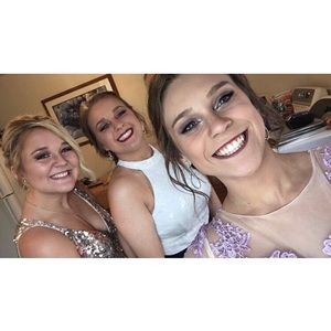 Meet your Posher, Meina