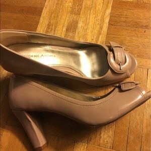 Open toed nude shoes