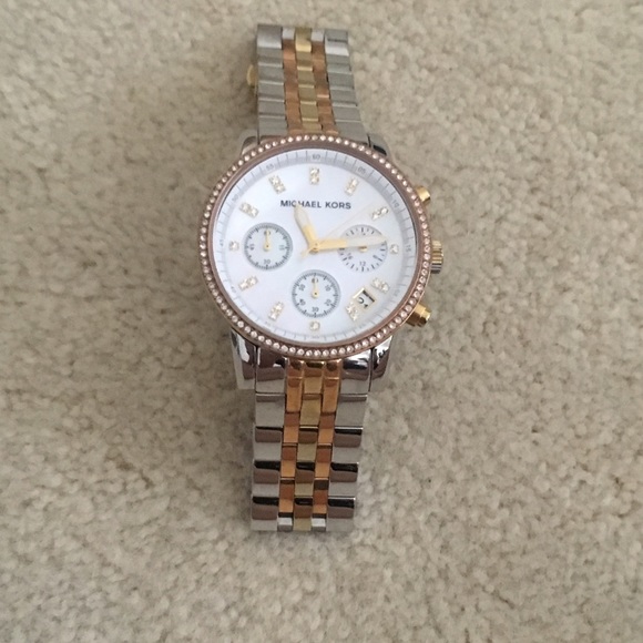 MK Watch - Picture 2 of 3