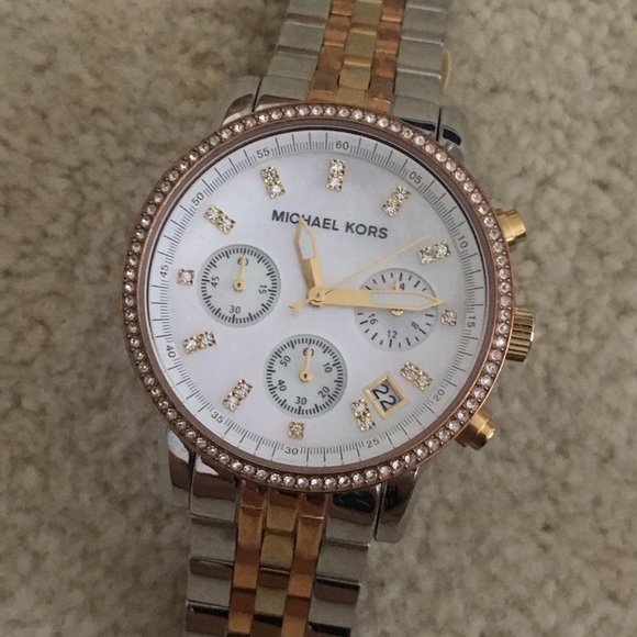 MK Watch - Picture 3 of 3