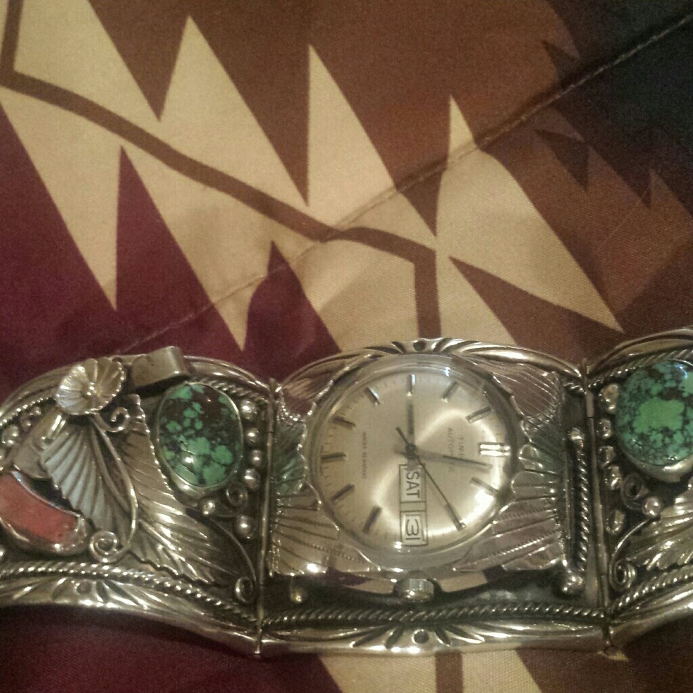 Mens watch