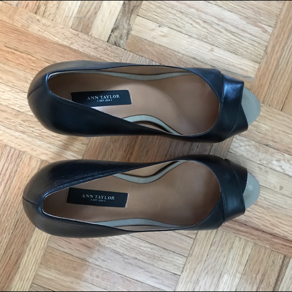 Ann Taylor Cheri Peeptoe Platform - Picture 3 of 7