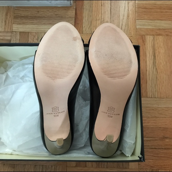 Ann Taylor Cheri Peeptoe Platform - Picture 5 of 7