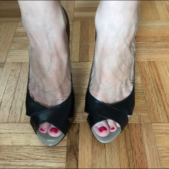 Ann Taylor Cheri Peeptoe Platform - Picture 6 of 7