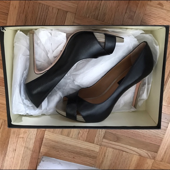 Ann Taylor Cheri Peeptoe Platform - Picture 7 of 7