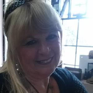 Meet your Posher, Caryn