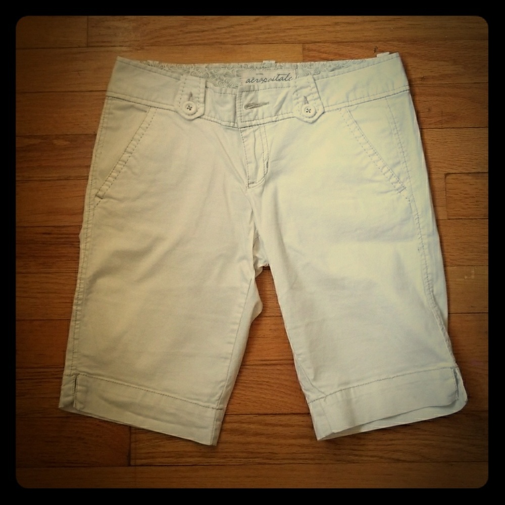 White Bermuda shorts