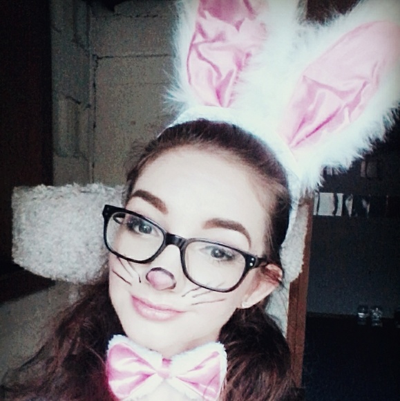 Meet your Posher, Johnna - Picture 1 of 1