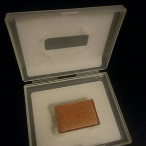 Mk mineral eye shadow