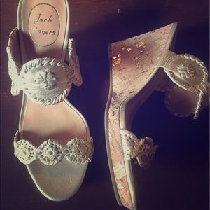 Jack Rogers Luccia Wedge. Gold. 6.5. New condition