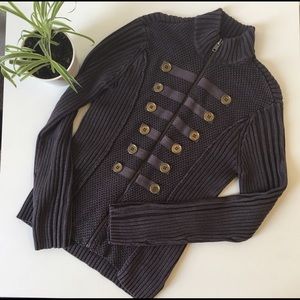 Warm stylish sweater. Dark purple. Like new.