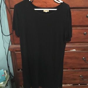 Black short sleeve piko dress