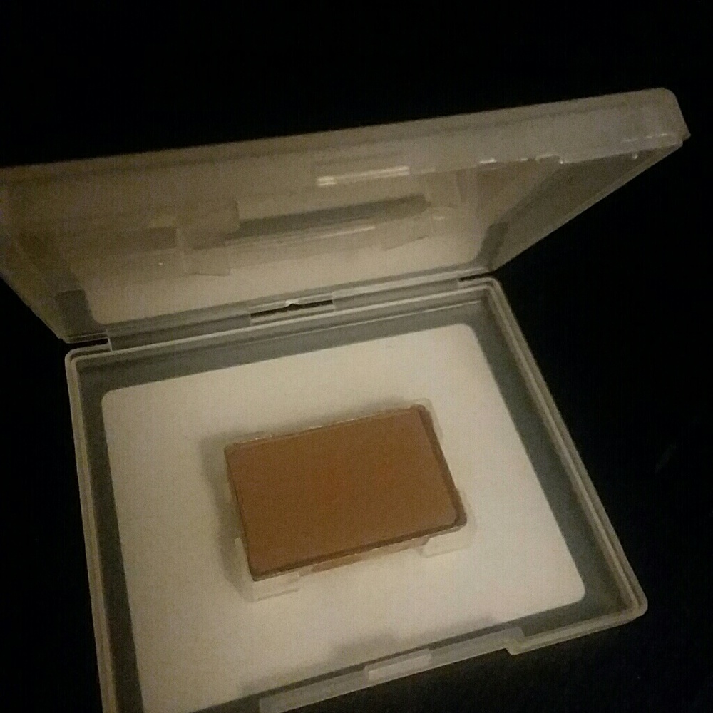 Mk mineral eye shadow