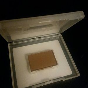 Mk mineral eye shadow