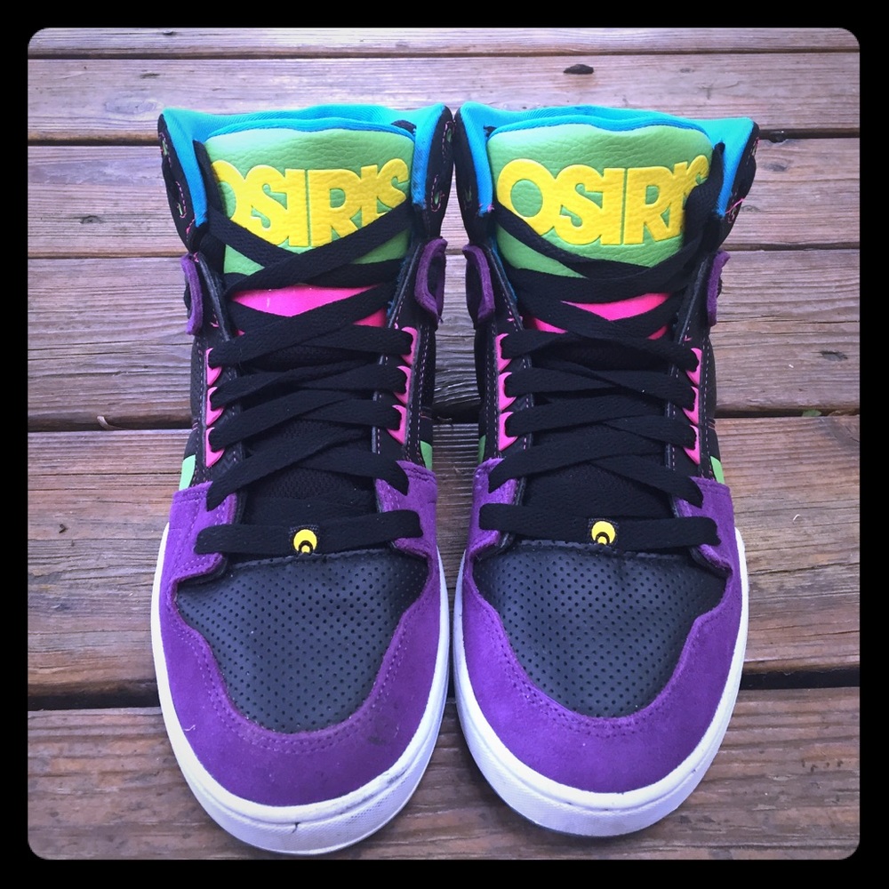 Osiris woman skate shoes.