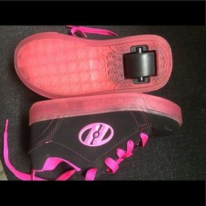 Girls black and pink Heely's Size 1