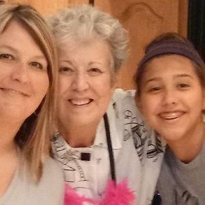 Meet your Posher, Rachel