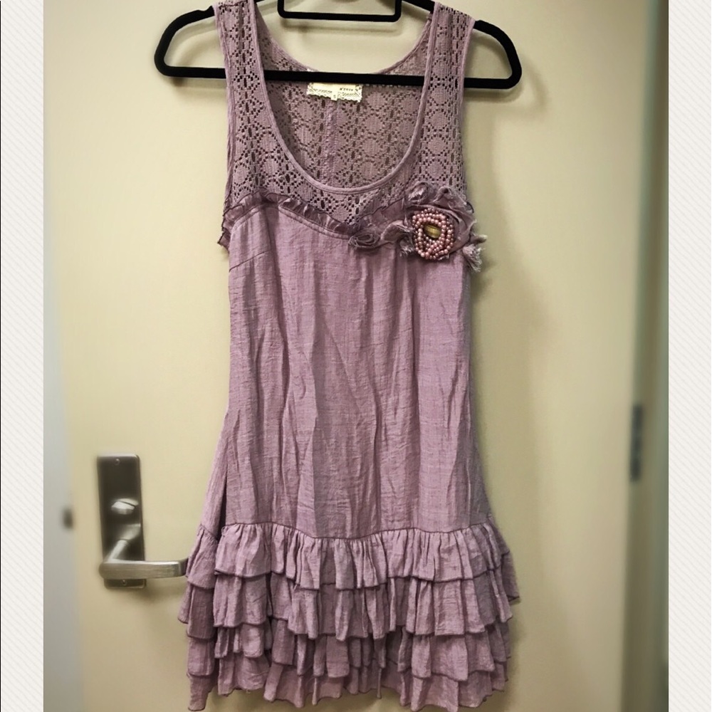 Beautiful vintage style dress.