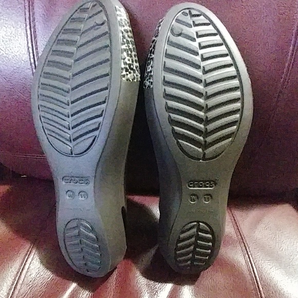 iconic crocs comfort amazon