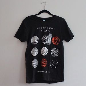 21 Pilots Tee shirt