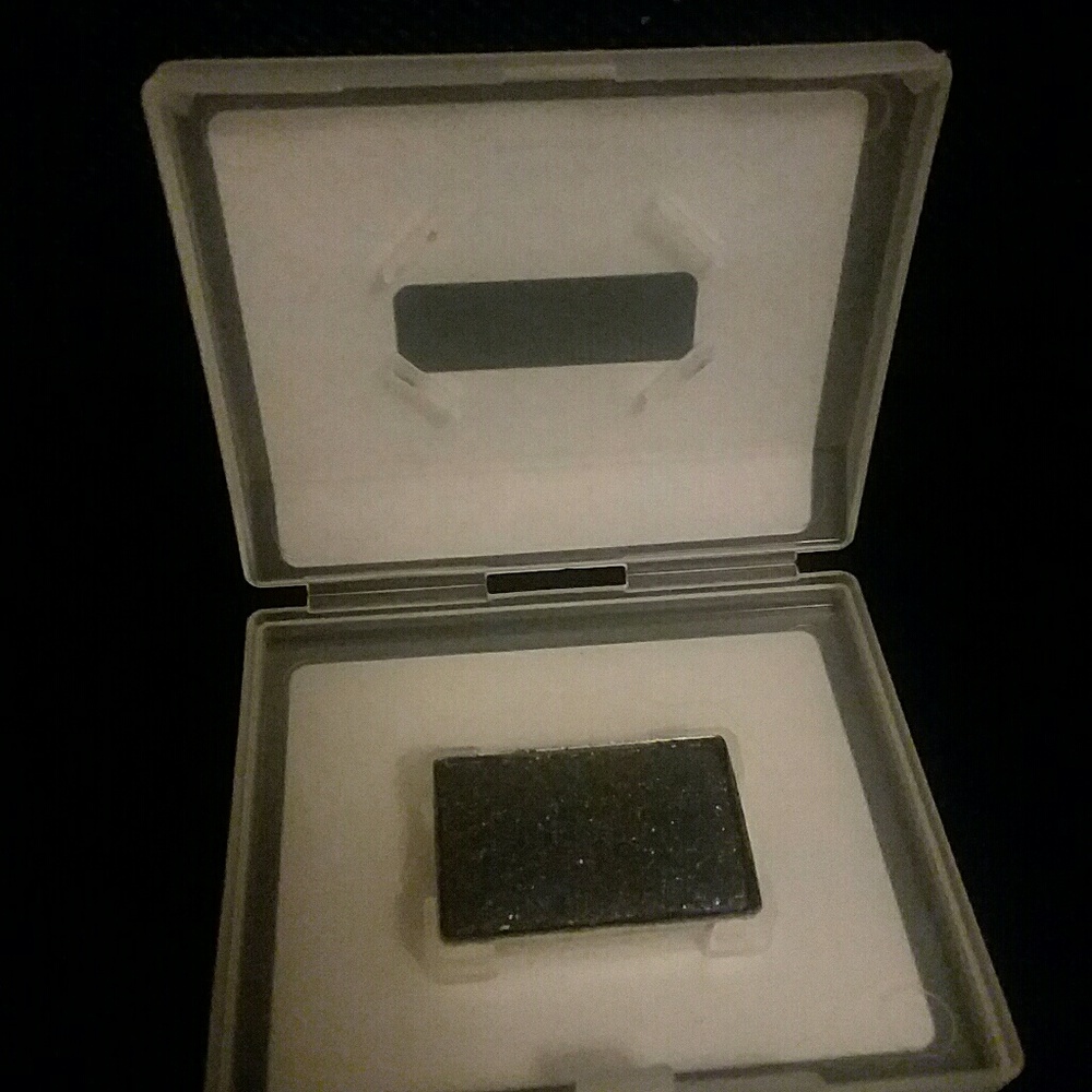 Mk mineral eye shadow