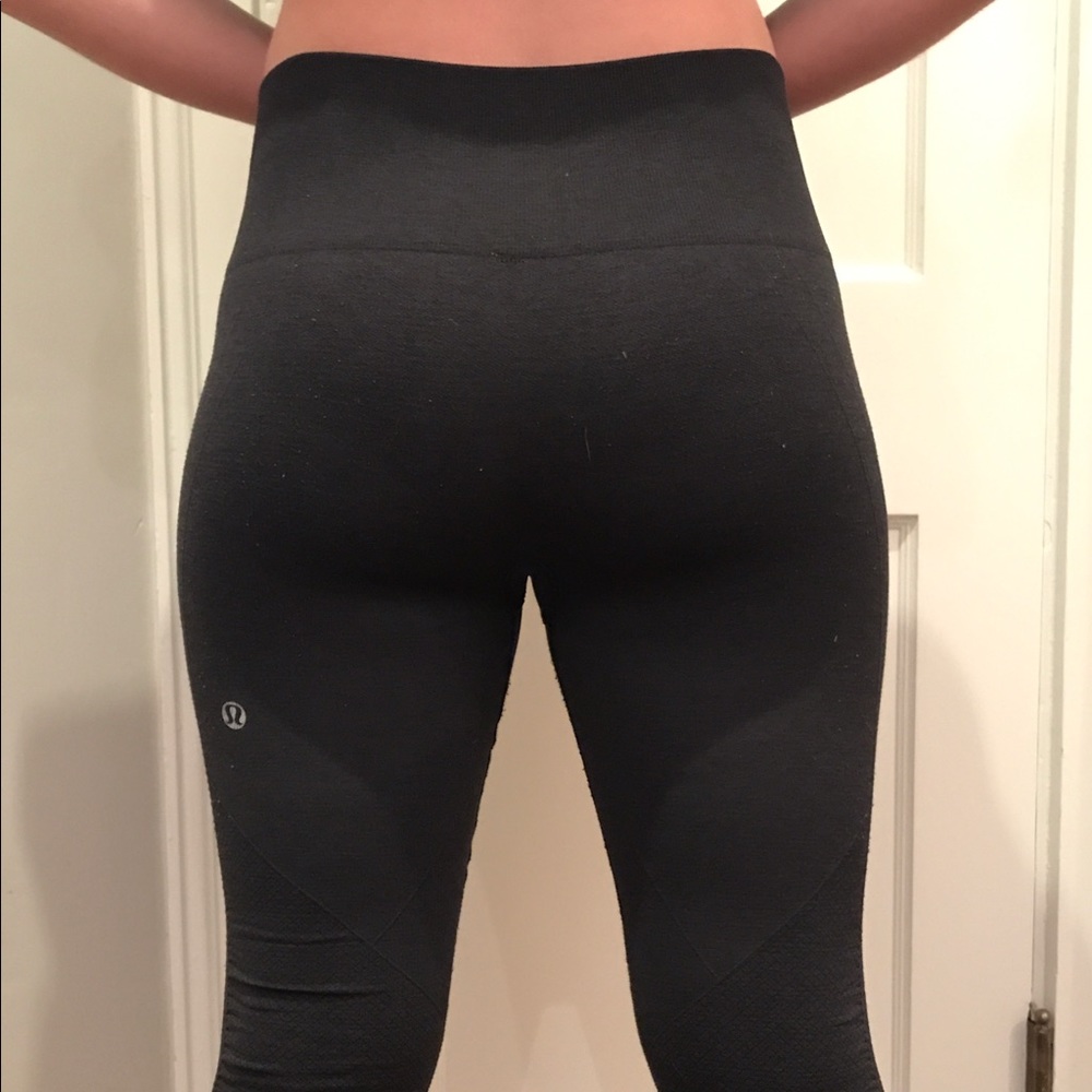 Charcoal grey in the flow crops