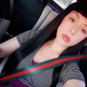 Meet your Posher, Chloe