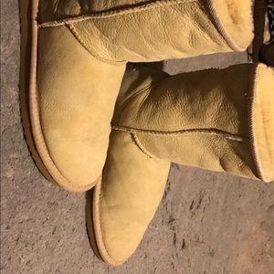 Ugg boots classic II size 8 sand Color