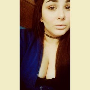 Meet your Posher, Raquel