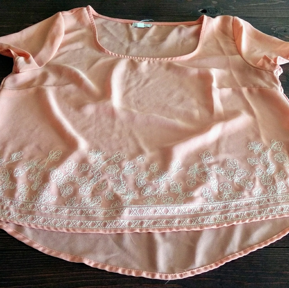 Pink Salmon tip with intricate design