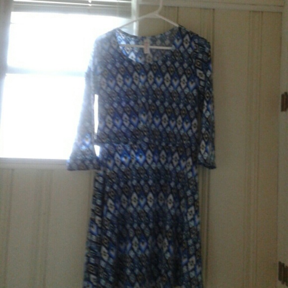 Dress - Picture 1 of 1