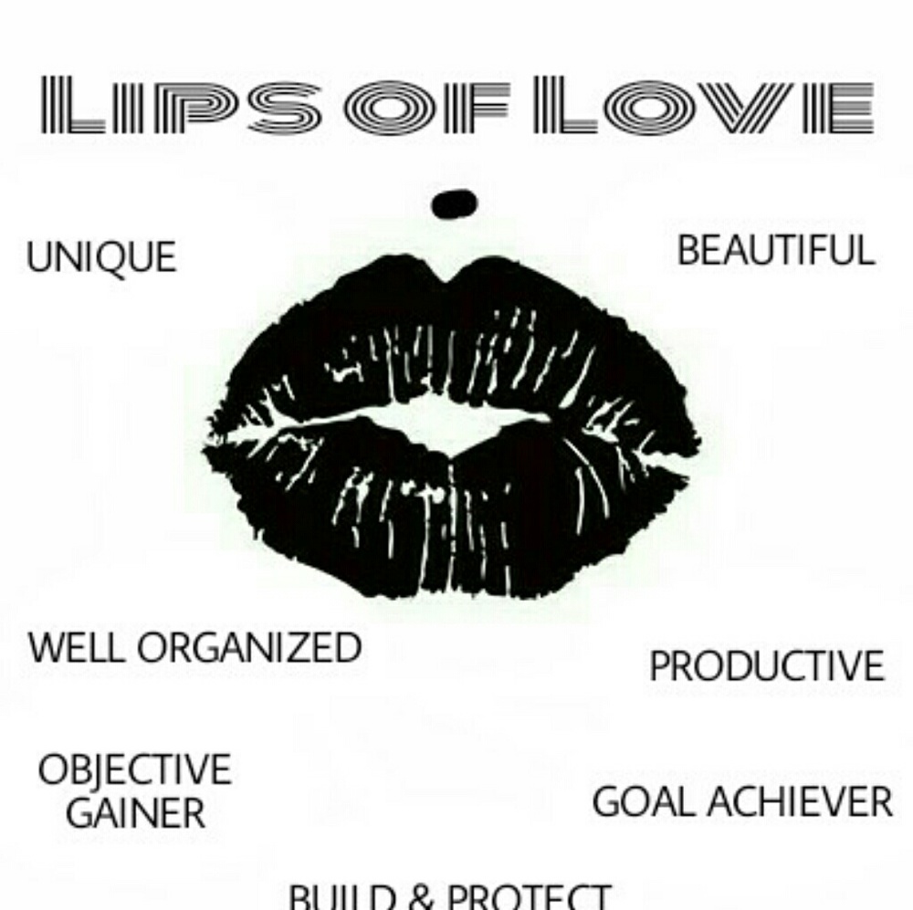 Lips Of Love Tees