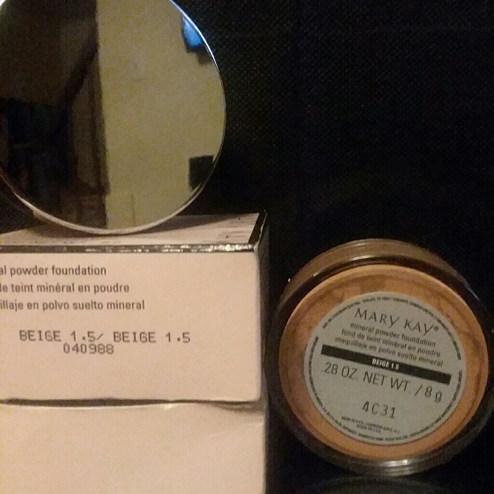 Mk mineral foundation