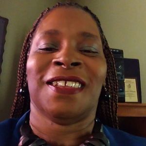 Meet your Posher, Paula
