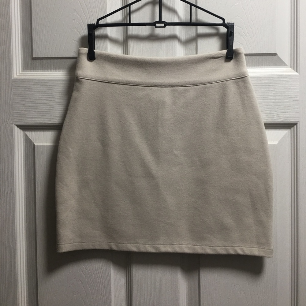 💕 Tan Tight Pencil Skirt