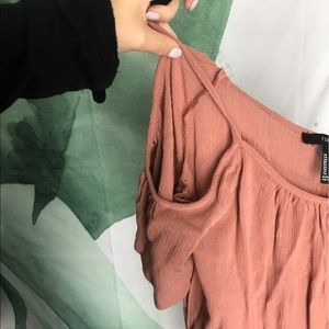 Dresses - Flowy dress Dresses - Flowy dress