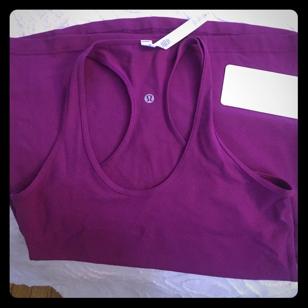 Brand new never worn lululemon size 8