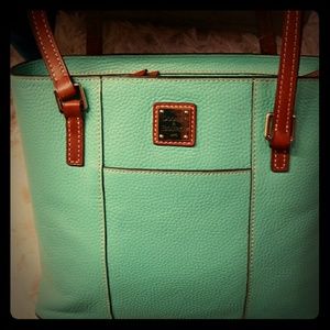 Dooney & Bourke