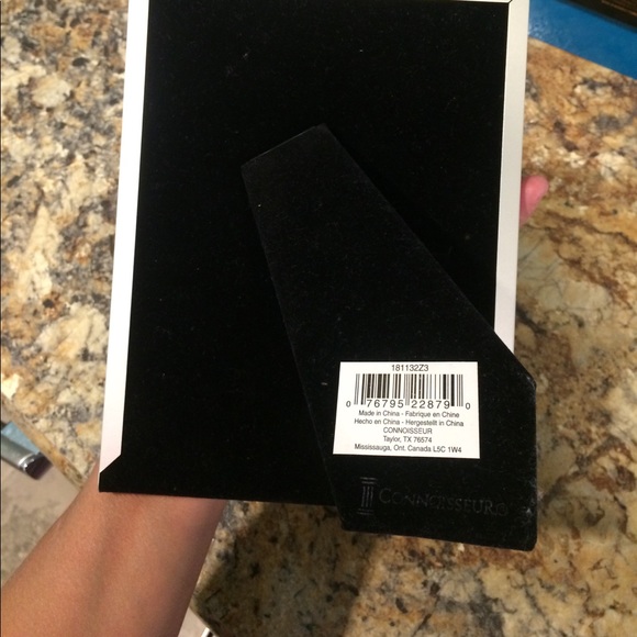 Frame - Picture 3 of 4